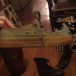 Never worn PF Flyers